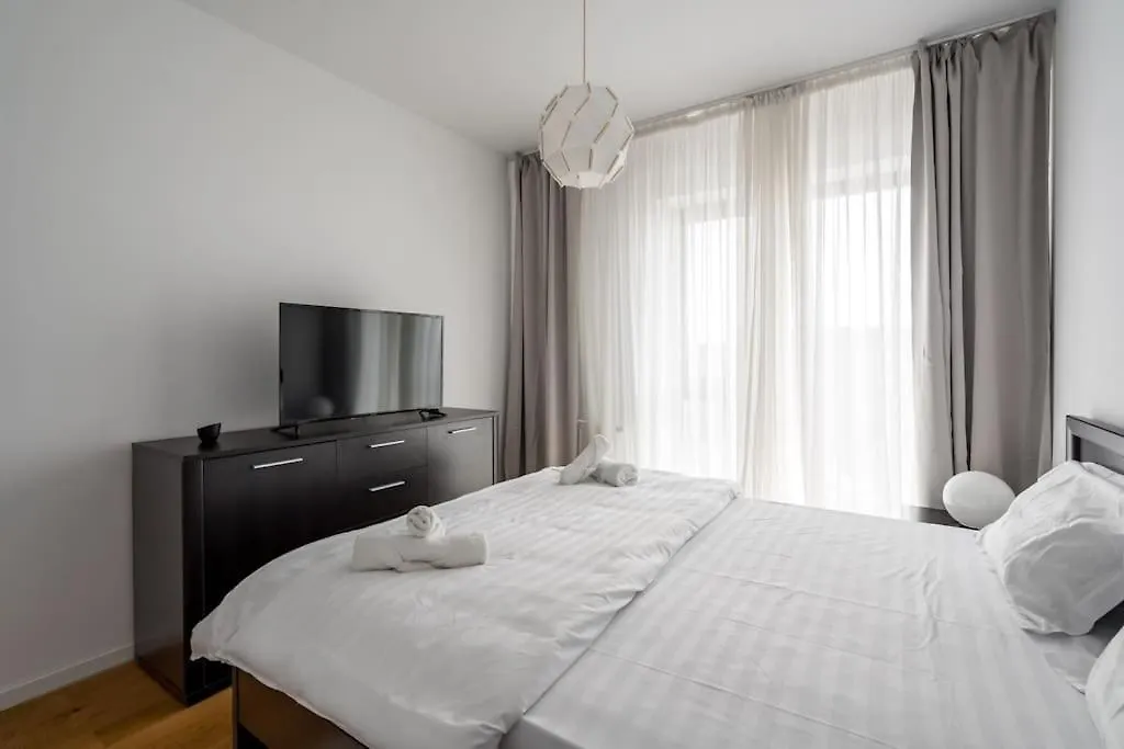 Sky View - Golden Horizon Apartment Bucharest