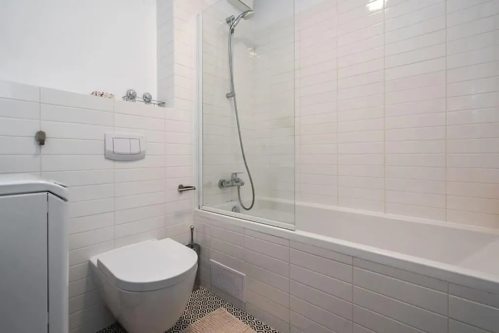 Sky View - Golden Horizon Apartment Bucharest